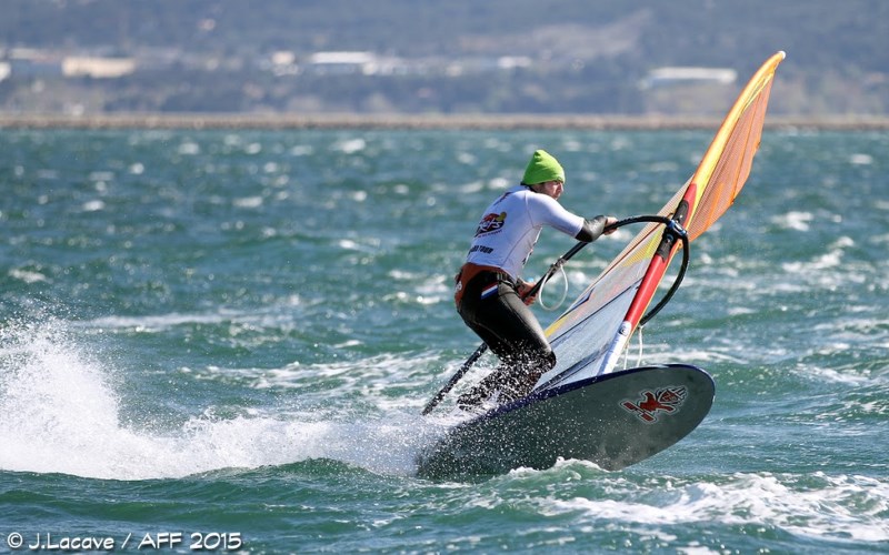 AvR AFF2015_04 Sonntag Custom Carbon Fins for windsurfing